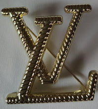 Load image into Gallery viewer, Luxury Brooches- (Choose your style)

