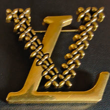 Load image into Gallery viewer, Bronze Close View

