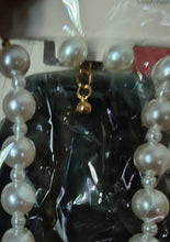 Load image into Gallery viewer, Earrings

