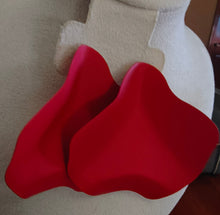Load image into Gallery viewer, Trenees' Exclusive Jewelry Collections-2 pair in stock (New Arrival)
